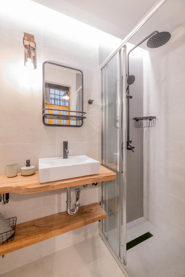 Stoa Kairi Loft B Apartment Athena Bagian luar foto